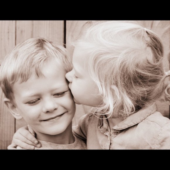 Meet your Posher, Christy - Picture 2 of 12